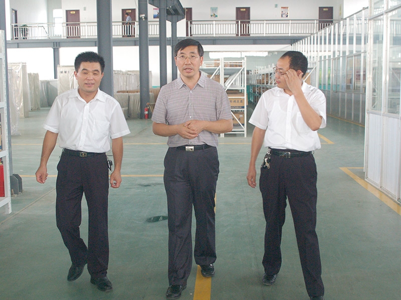 清华李永东教授来公司指导